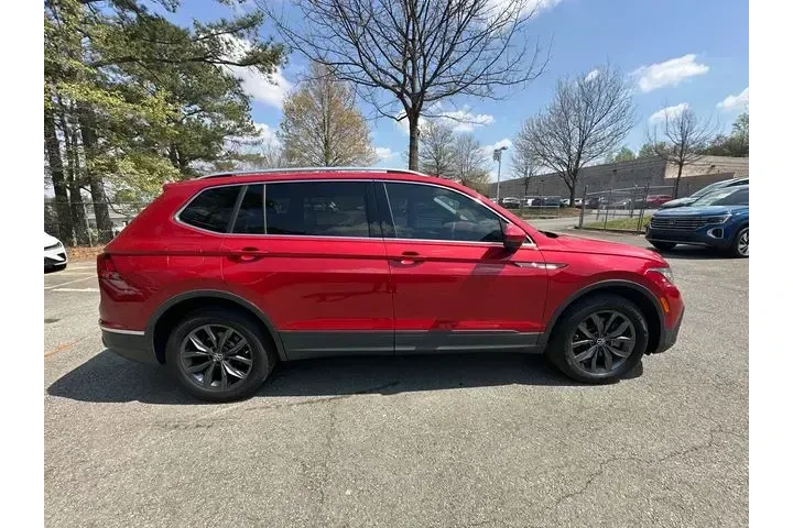 $20993 : Volkswagen Tiguan 2022 SE 4d image 4