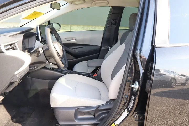 $16988 : 2021 Corolla LE image 7