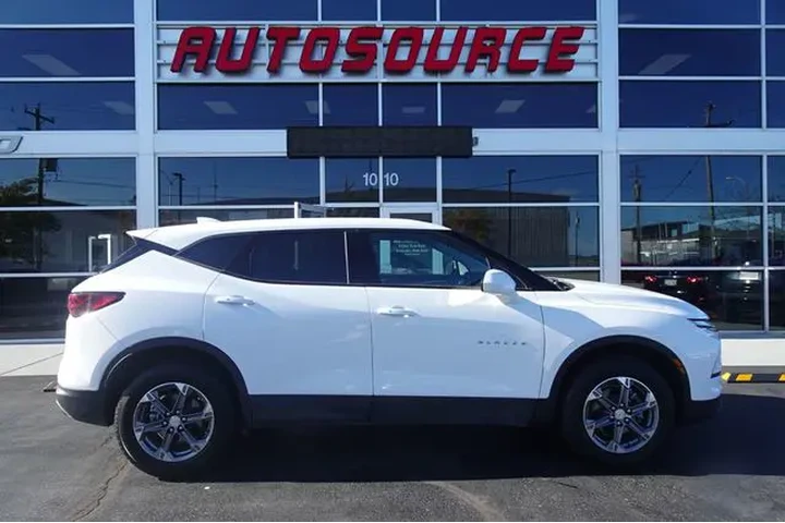 $25999 : 2024 Blazer image 1