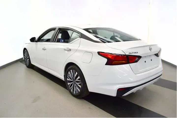 $20994 : Nissan Altima 2025 2.5 SV 4d image 5