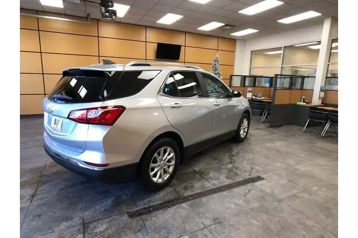 $15818 : Chevrolet Equinox 2021 LT 4d image 7