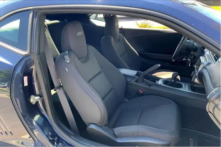 $23985 : Chevrolet Camaro 2015 SS 2dr image 7