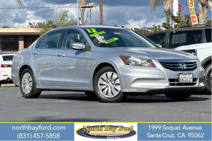 $9697 : Honda Accord 2012 LX 4dr Sed image 1