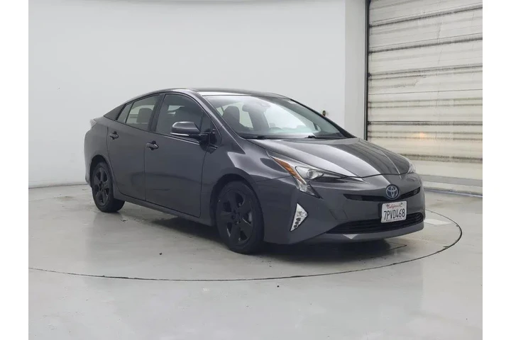 $20998 : Toyota Prius 2016 Four Touri image 1