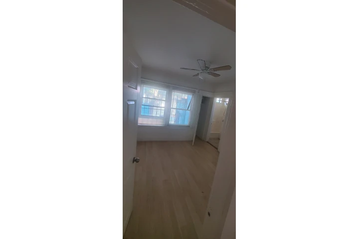 $1950 : Se Renta apartamento image 4