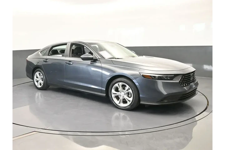 $21989 : Honda Accord 2024 LX 4dr Sed image 8