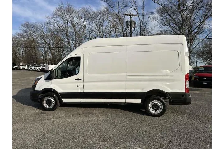 $39890 : Ford Transit 2023 250 3dr LW image 9