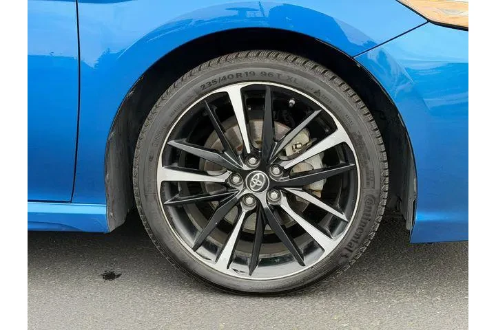 $18700 : Toyota Camry 2018 XSE 4dr Se image 10