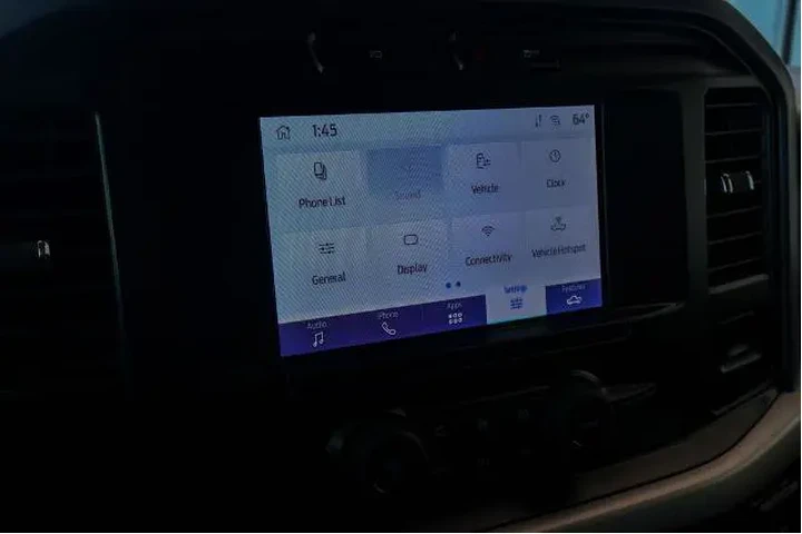 $31675 : Ford F-150 2023 4x2 XL 4dr S image 3