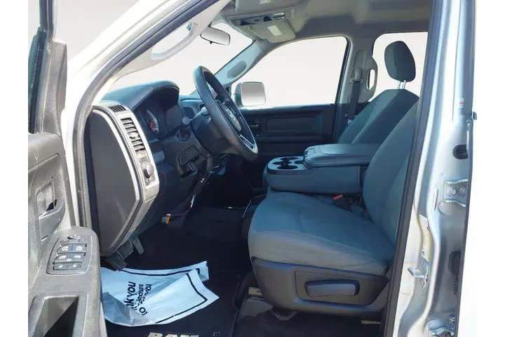 $27961 : Ram 2500 2018 4x4 Tradesman image 9