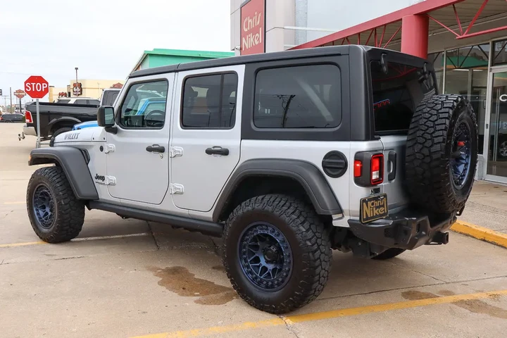 $33988 : 2022 Wrangler Unlimited Willy image 6