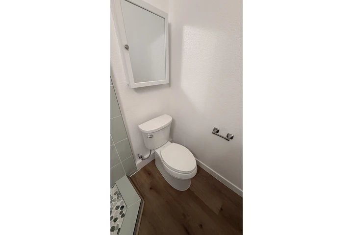 $2000 : ADU DE 1 RECÁMARA / 1 BAÑO image 4