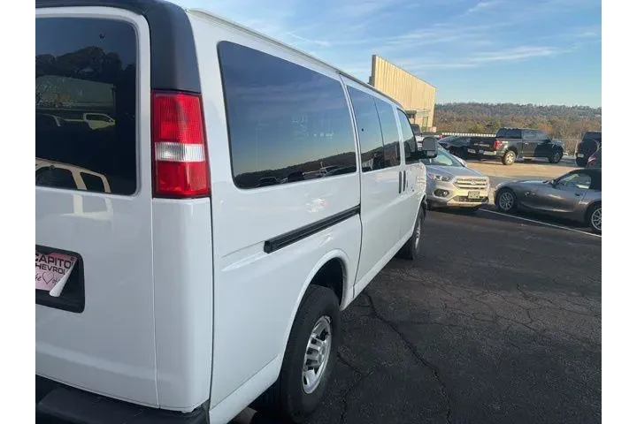 $38499 : Chevrolet Express 2022 LS 35 image 6