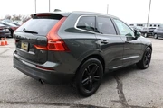 $17949 : 2019 XC60 T5 AWD Momentum thumbnail