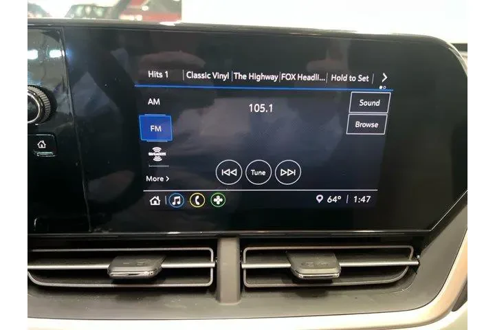 $20561 : Chevrolet Trax 2024 LS 4dr C image 6