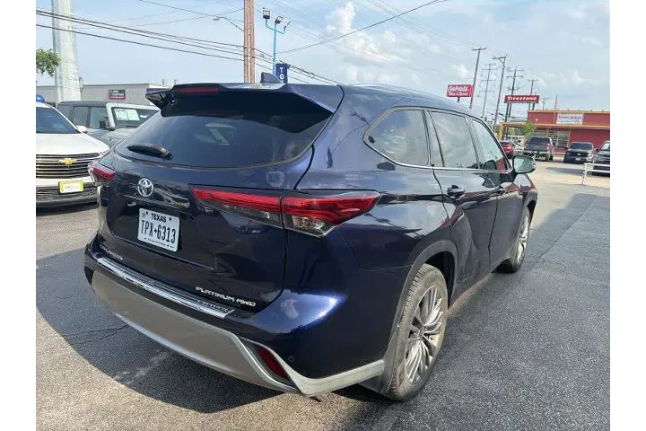 $34673 : Toyota Highlander 2021 AWD P image 4