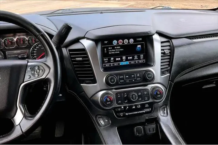 $18988 : Chevrolet Tahoe 2016 4x4 LT image 4