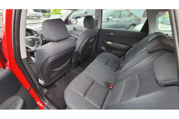 $8995 : 2010 Elantra Touring GLS image 10