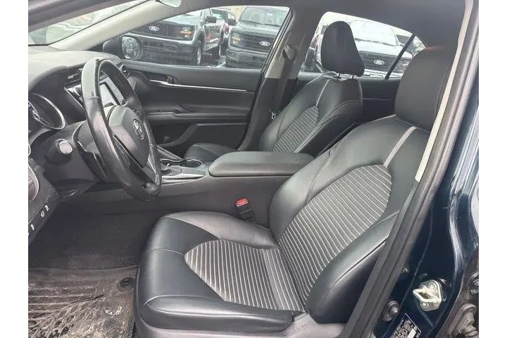 $21000 : Toyota Camry 2020 SE Nightsh image 10