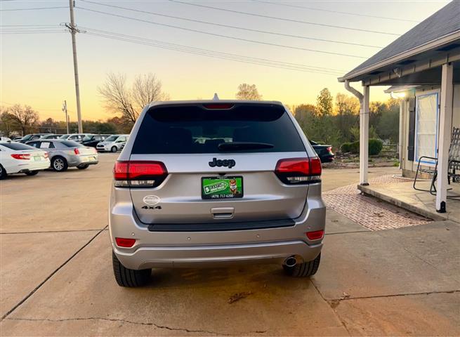 $19995 : 2018 Grand Cherokee image 6