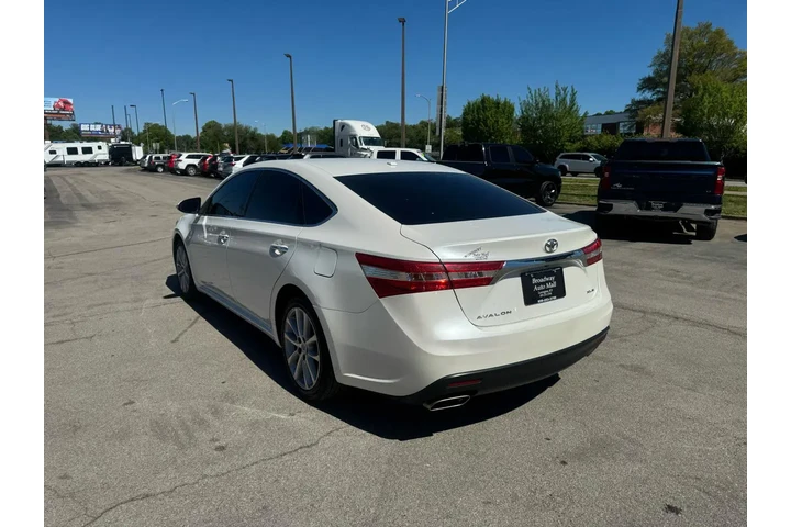$7980 : 2013 Avalon 4dr Sdn XLE Premi image 4