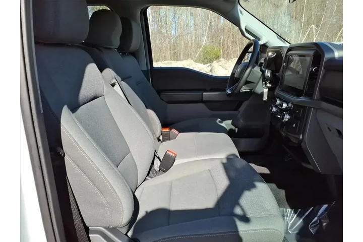$39986 : Ford F-150 2025 4x4 XLT 4dr image 10