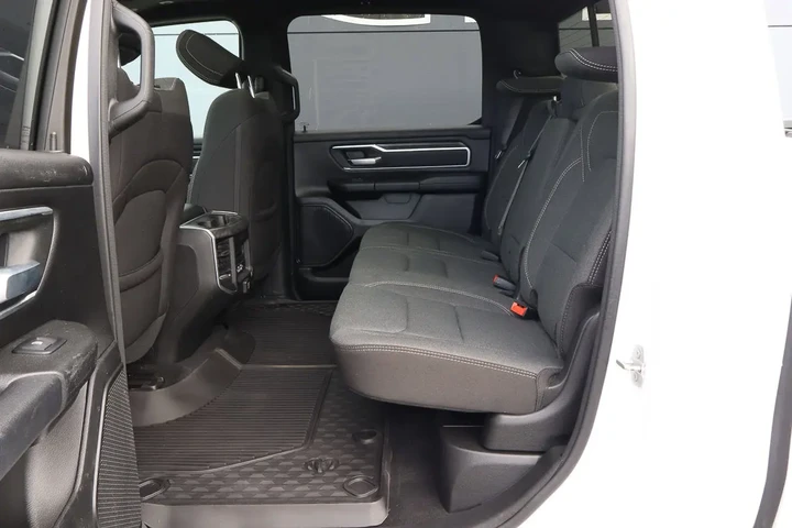 $34988 : 2022 1500 Big Horn 4x4 Crew C image 9