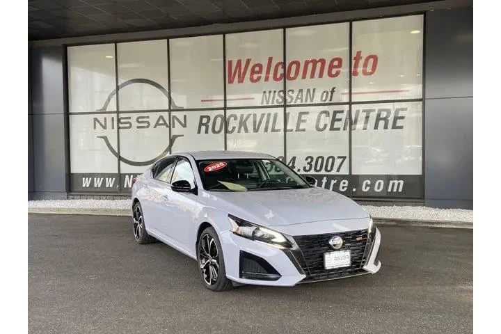 $18565 : Nissan Altima 2025 2.5 SR 4d image 1