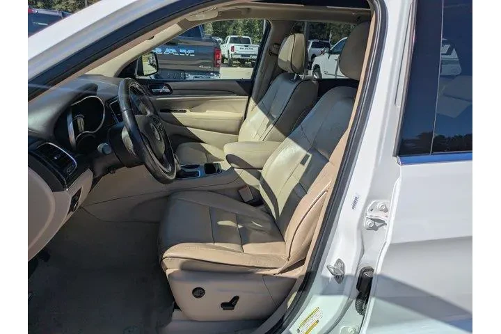 $24990 : Jeep Grand Cherokee 2020 4x2 image 7