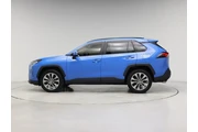 $26998 : Toyota RAV4 2021 XLE Premium thumbnail