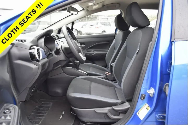 $15758 : Nissan Versa 2023 SV 4dr Sed image 3