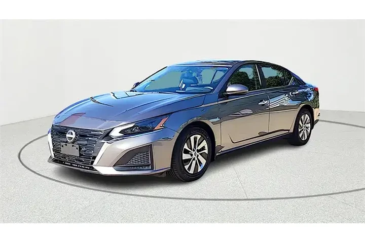 $19319 : Nissan Altima 2023 2.5 S 4dr image 3