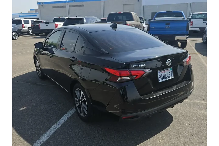 $14500 : Nissan Versa 2021 SV 4dr Sed image 6