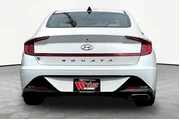 $18252 : Hyundai SONATA 2020 SEL 4dr thumbnail