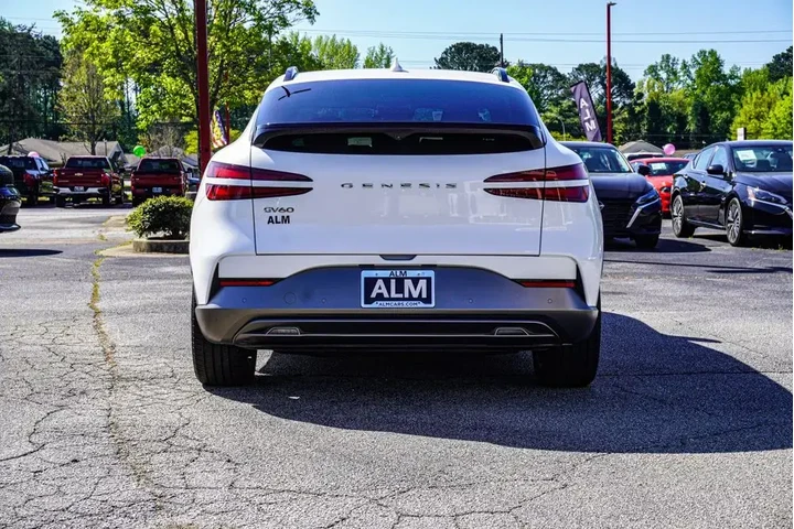 $28460 : Genesis GV60 2023 AWD Advanc image 10