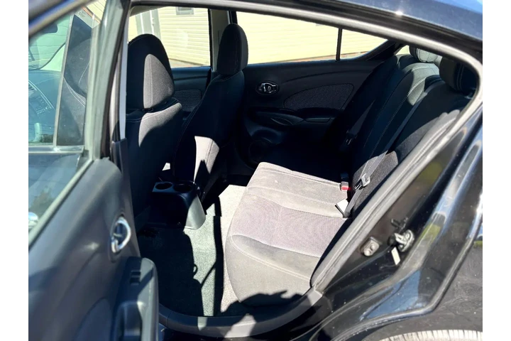 $6995 : 2015 Versa image 6