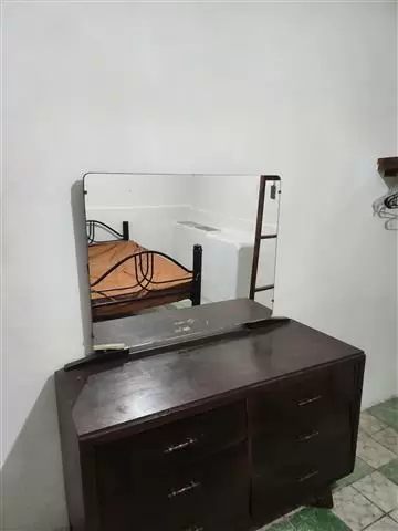 $3 : Cuarto de renta image 2