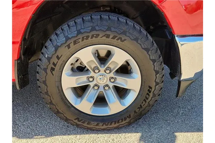 $39995 : Ram 1500 2024 4x2 Laramie 4d image 7