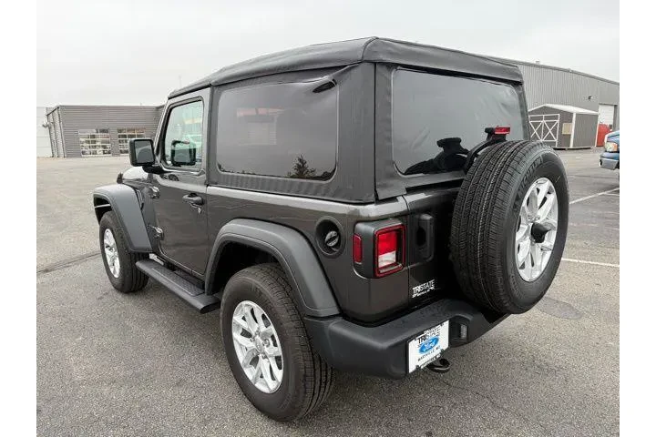 $32700 : Jeep Wrangler 2023 4x4 Sport image 4