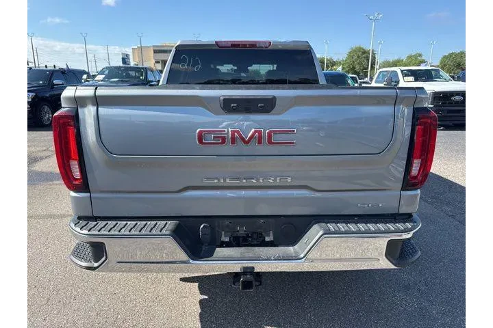 $39996 : GMC Sierra 1500 2025 4x2 SLT image 6