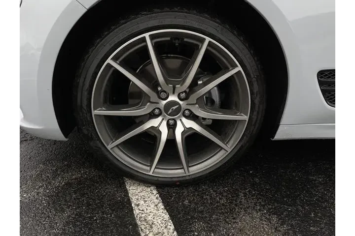 $28800 : Genesis G70 2022 2.0T 4dr Se image 9