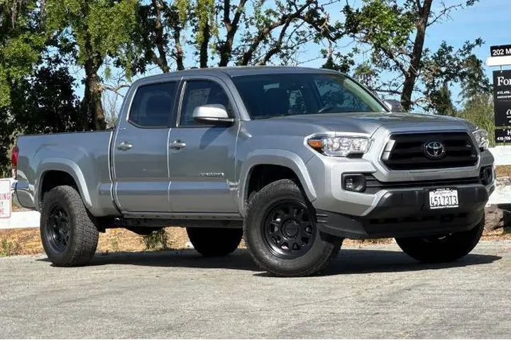 $37981 : Toyota Tacoma 2023 4x4 TRD O image 2