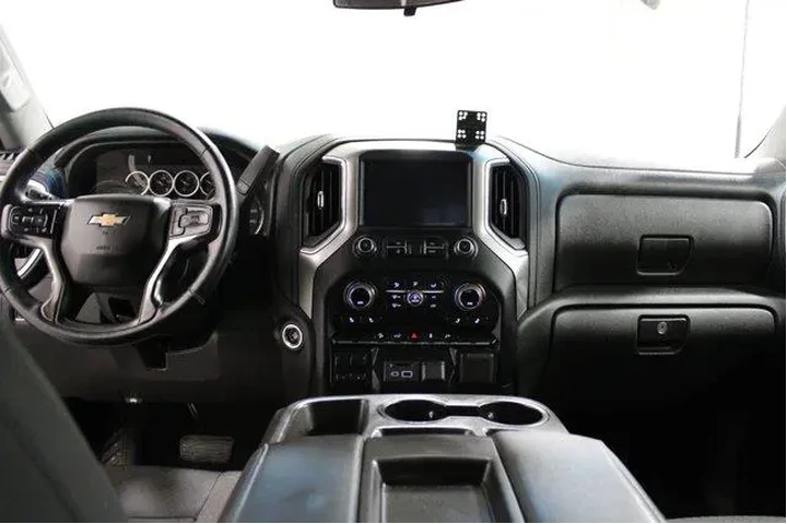 $39981 : Chevrolet Silverado 2500HD 2 image 2