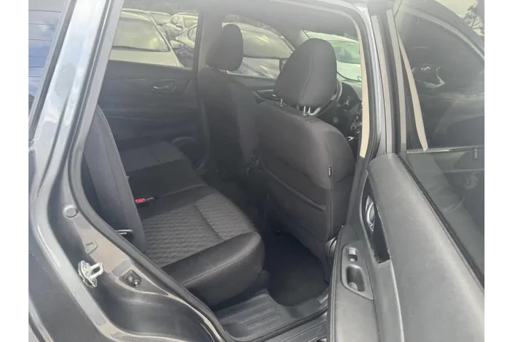 $9297 : 2018 Rogue S image 9