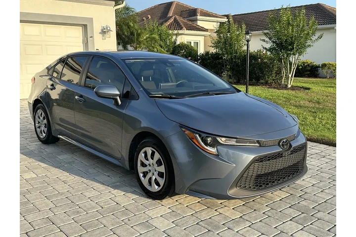 $12000 : 2021 Corolla LE Sedan image 1