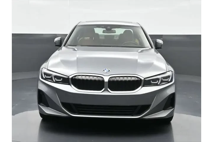 $35591 : BMW 3 Series 2023 330i 4dr S image 2