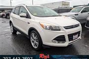 2014 Escape Titanium AWD SUV en Eureka