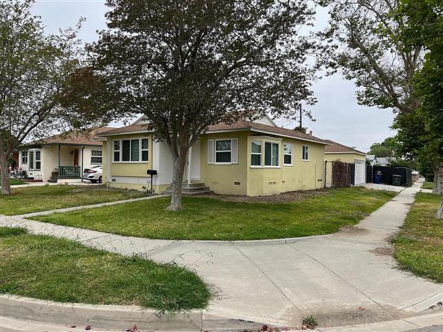 $900 : Lovely Home in LAKEWOOD,CA image 1