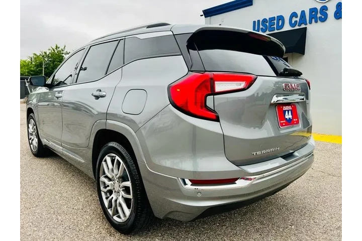 $25995 : 2023 GMC Terrain Denali AWD image 5