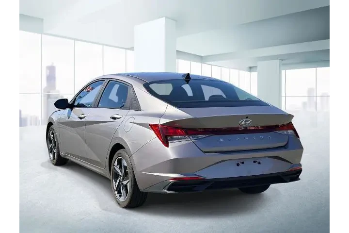 $17999 : Hyundai ELANTRA 2023 SEL 4dr image 3
